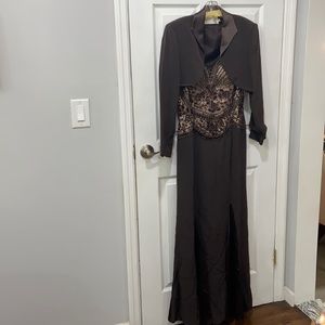 Stunning Gown- excellent condition